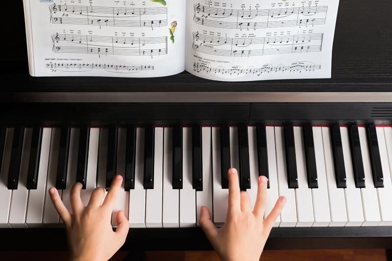 آموزش پیانو در خانه