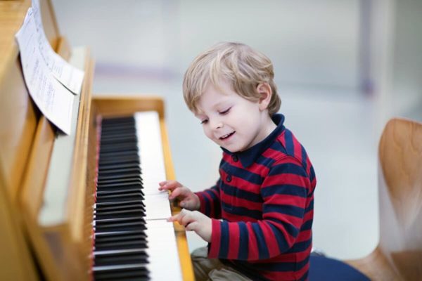 آموزش موسیقی به کودکان (کلاس ارف)